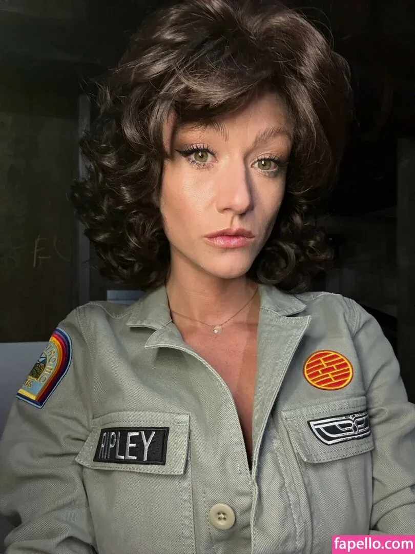 Katherine McNamara Onlyfans Photo Gallery 