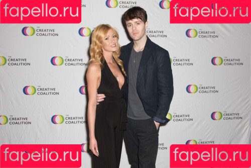 Katherine McNamara Onlyfans Photo Gallery 