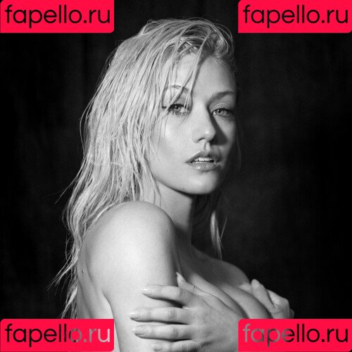 Katherine McNamara Onlyfans Photo Gallery 