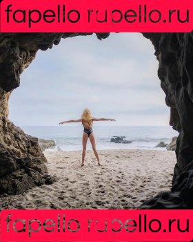 Katherine McNamara Onlyfans Photo Gallery 