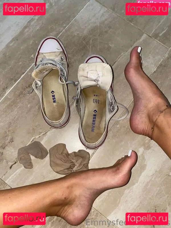 Emmysfeetandsocks Onlyfans Photo Gallery 