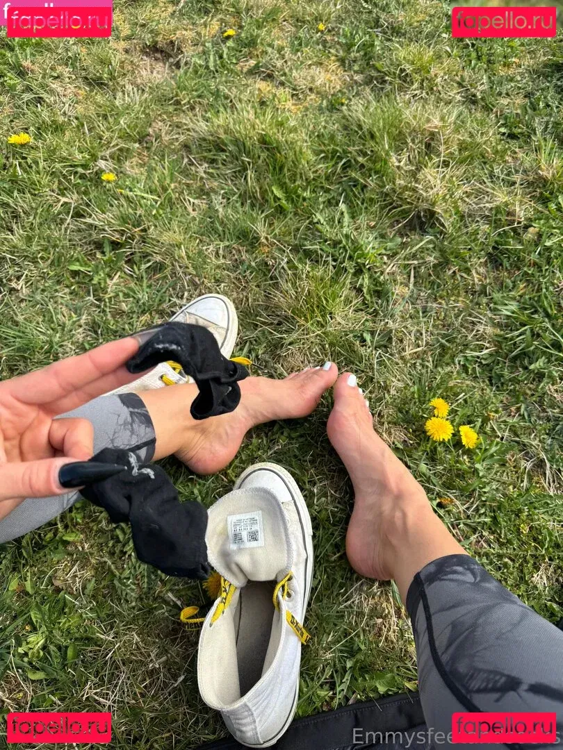 Emmysfeetandsocks Onlyfans Photo Gallery 