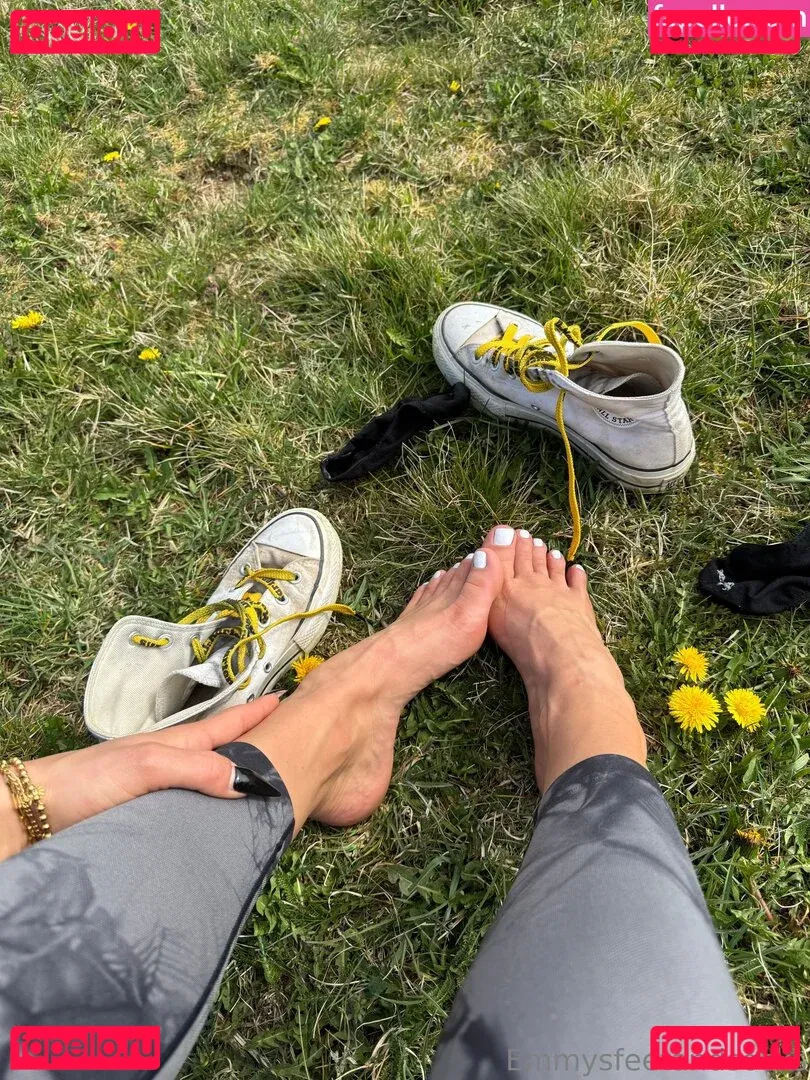 Emmysfeetandsocks Onlyfans Photo Gallery 