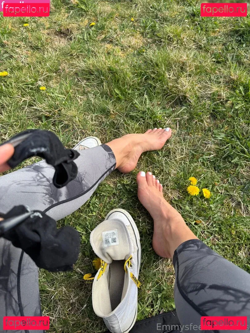 Emmysfeetandsocks Onlyfans Photo Gallery 