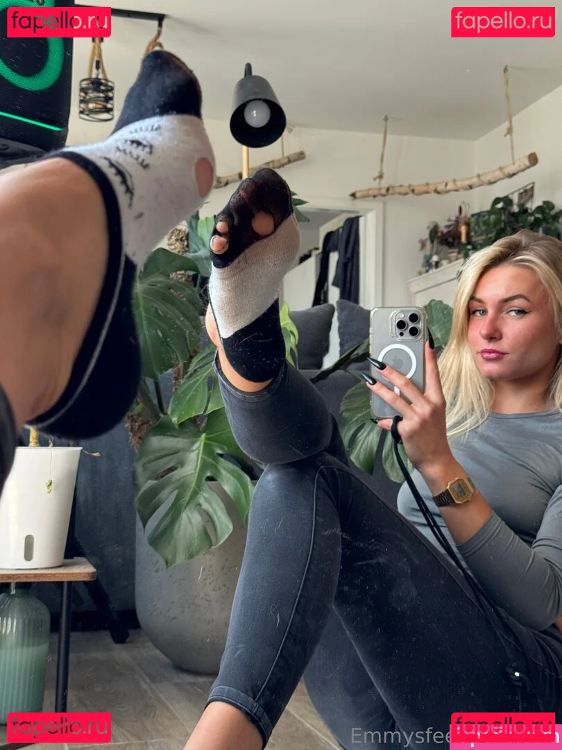 Emmysfeetandsocks Onlyfans Photo Gallery 