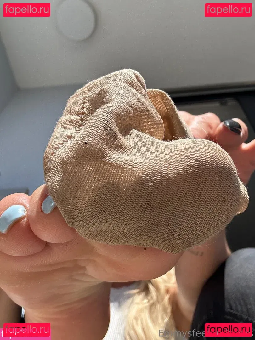 Emmysfeetandsocks Onlyfans Photo Gallery 