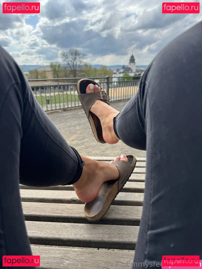 Emmysfeetandsocks Onlyfans Photo Gallery 