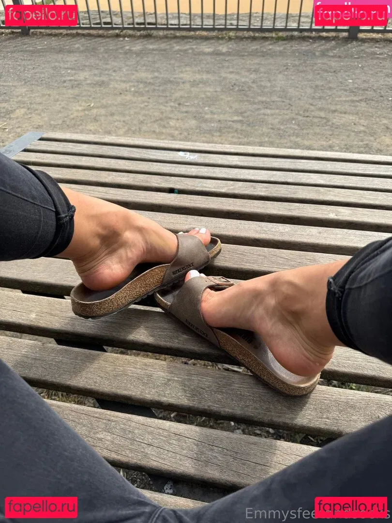 Emmysfeetandsocks Onlyfans Photo Gallery 