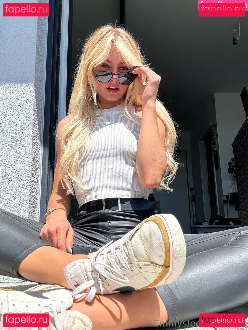 Emmysfeetandsocks Onlyfans Photo Gallery 