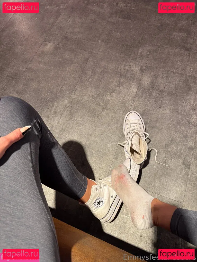 Emmysfeetandsocks Onlyfans Photo Gallery 