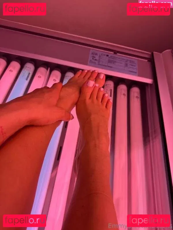 Emmysfeetandsocks Onlyfans Photo Gallery 