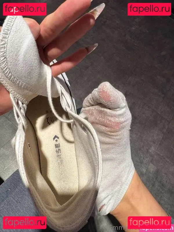 Emmysfeetandsocks Onlyfans Photo Gallery 