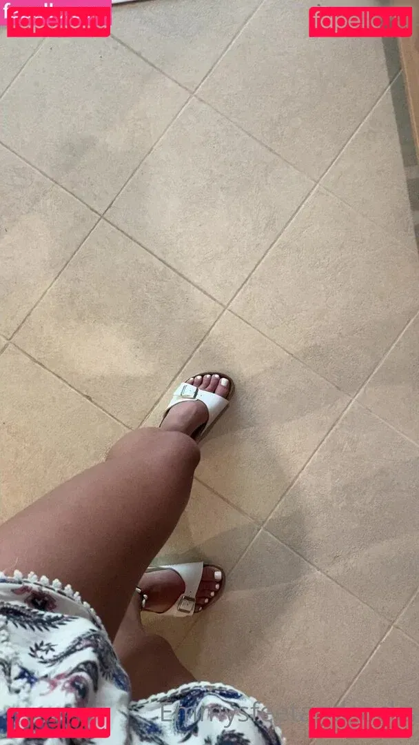 Emmysfeetandsocks Onlyfans Photo Gallery 