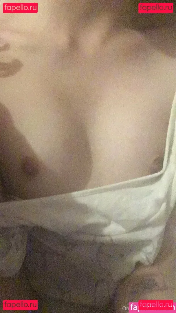 teenagertits Onlyfans Photo Gallery 