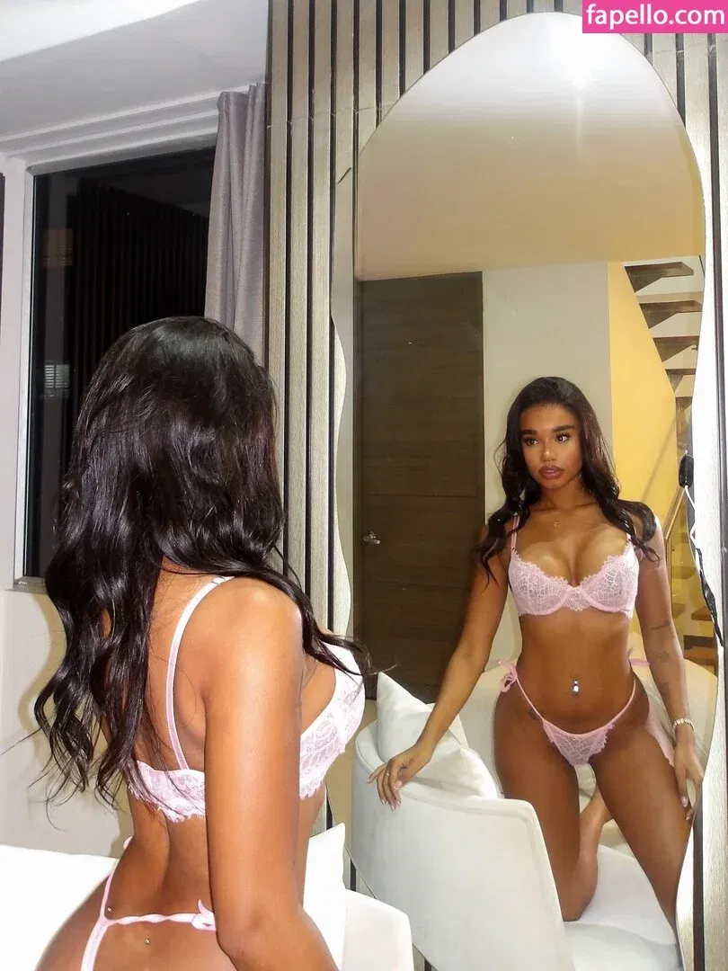 Mafe Ibarguen Onlyfans Photo Gallery 