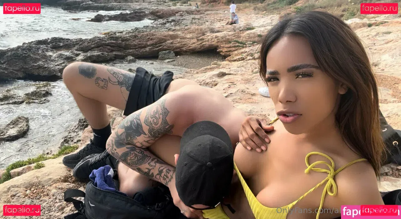 aleyda_guzman Onlyfans Photo Gallery 