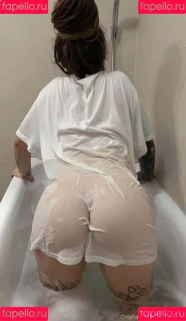 lovelychris Onlyfans Photo Gallery 