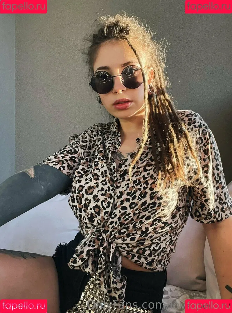 lovelychris Onlyfans Photo Gallery 