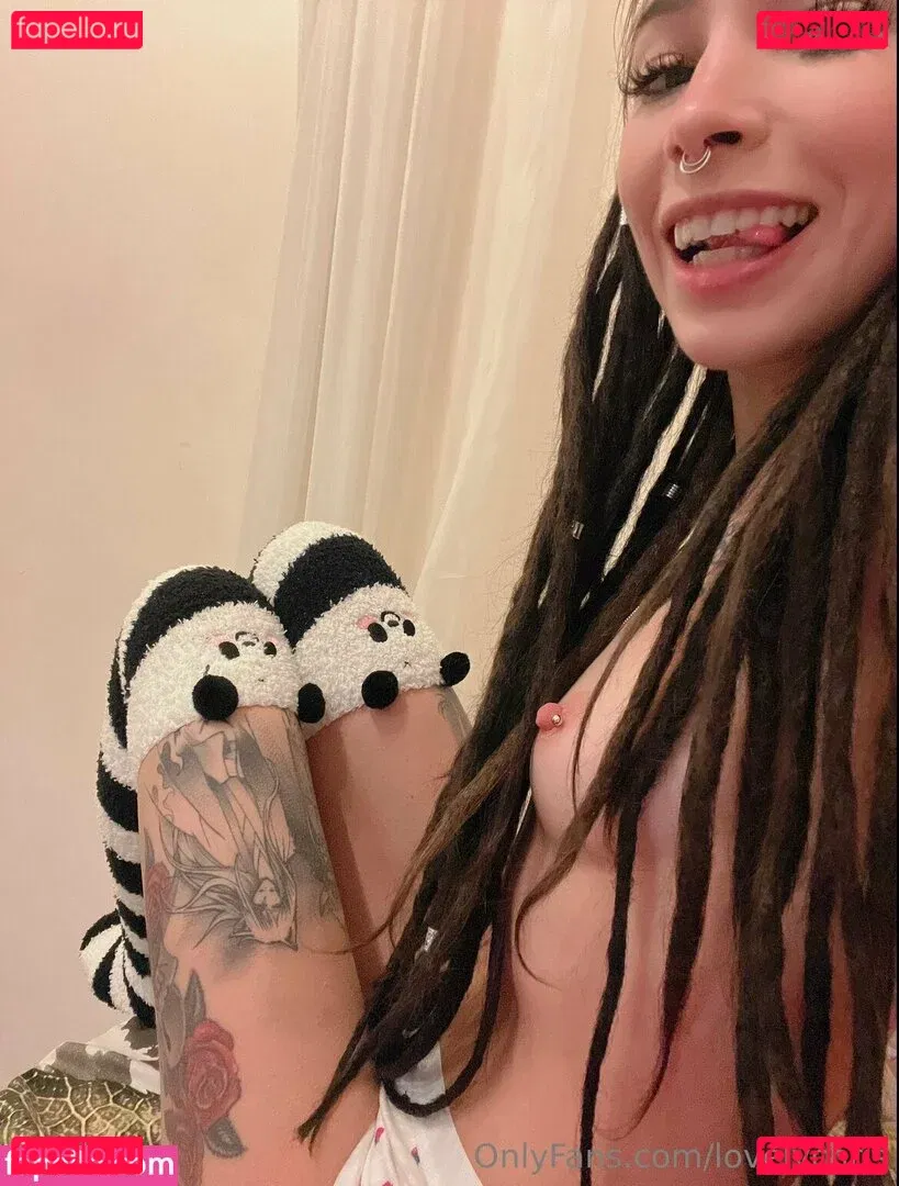 lovelychris Onlyfans Photo Gallery 