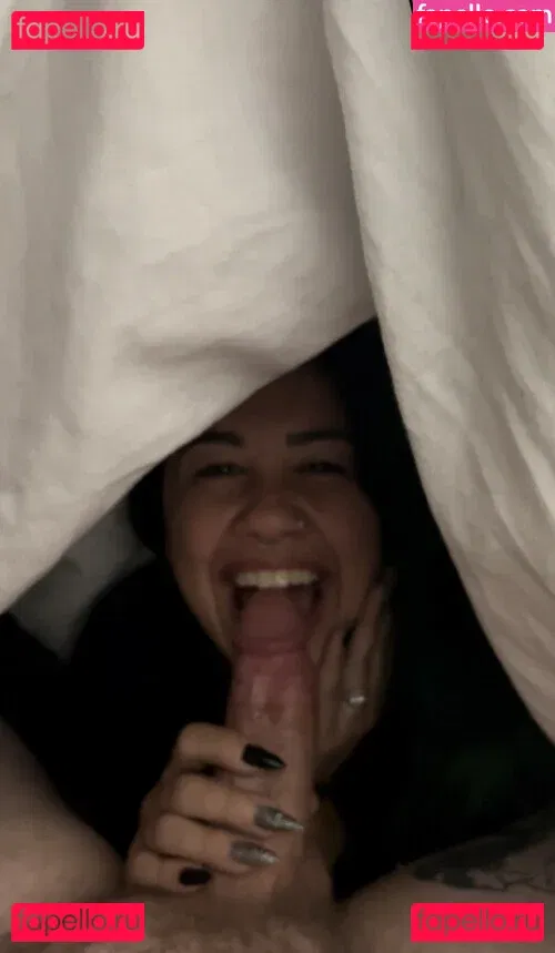 wecallhervanessa Onlyfans Photo Gallery 