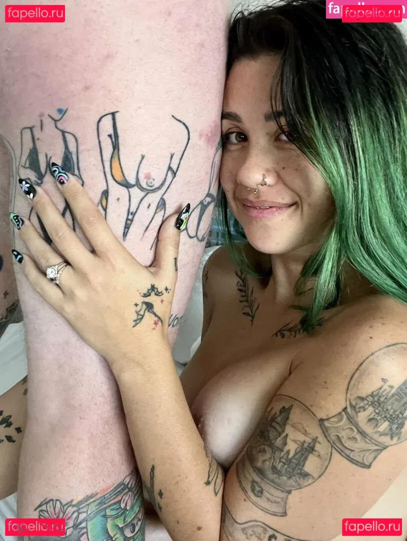 wecallhervanessa Onlyfans Photo Gallery 