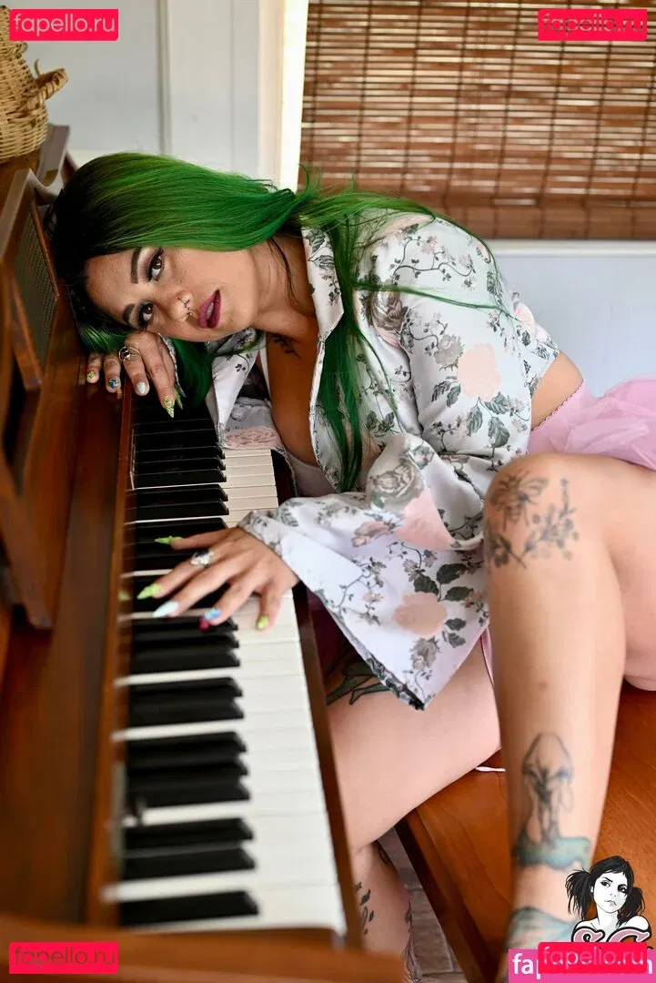 wecallhervanessa Onlyfans Photo Gallery 