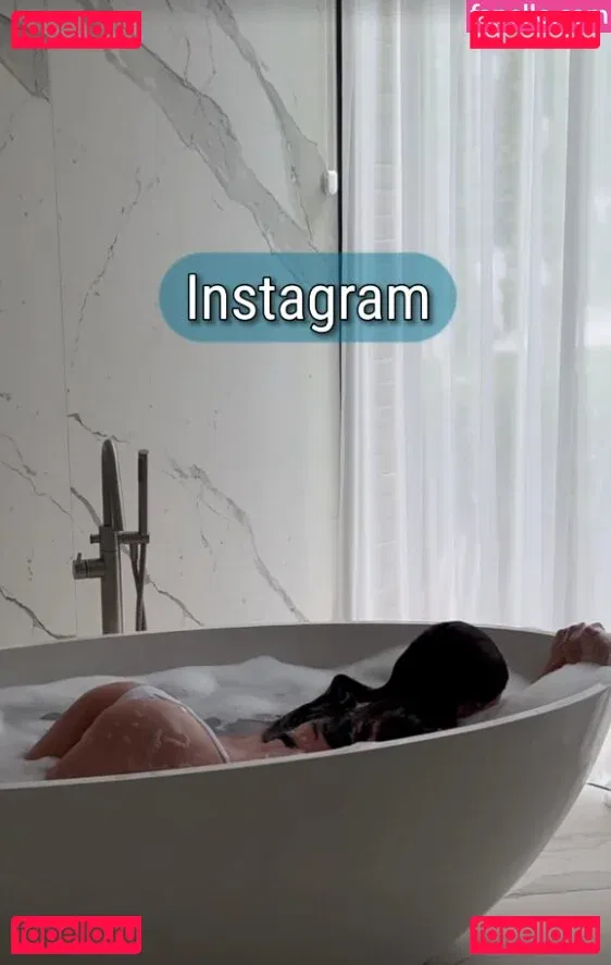 AyaValasca Onlyfans Photo Gallery 