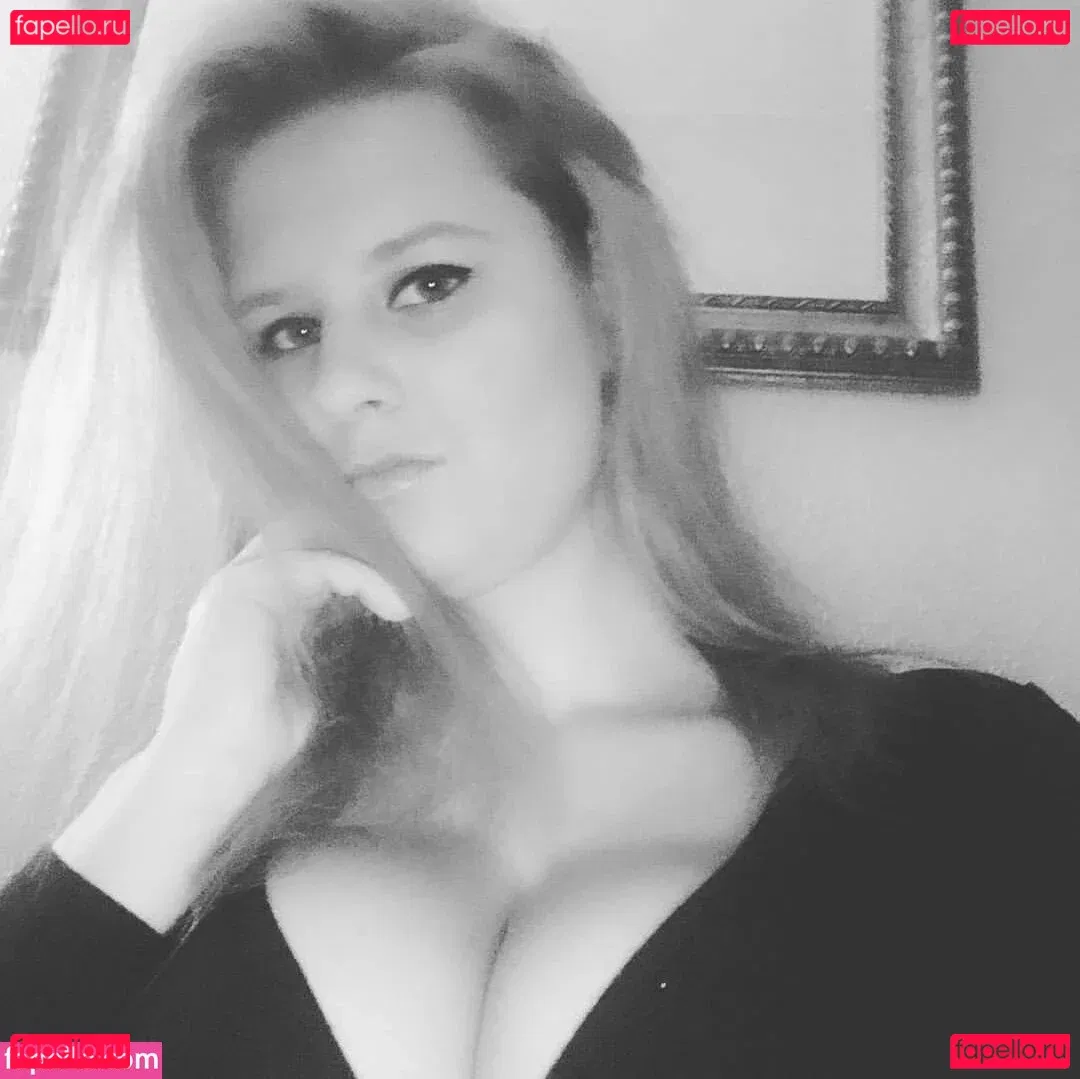 Barbara Szabo Onlyfans Photo Gallery 