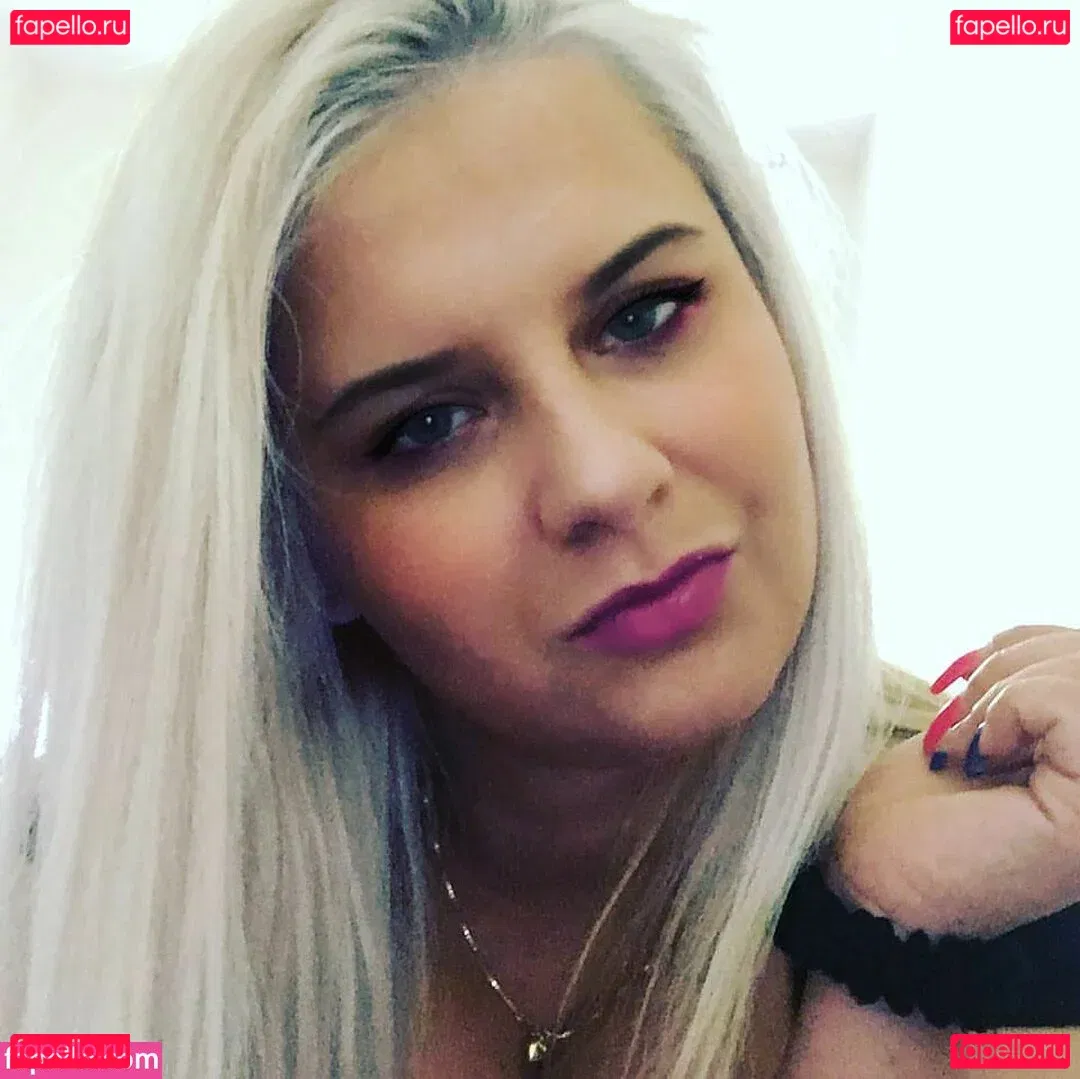 Barbara Szabo Onlyfans Photo Gallery 