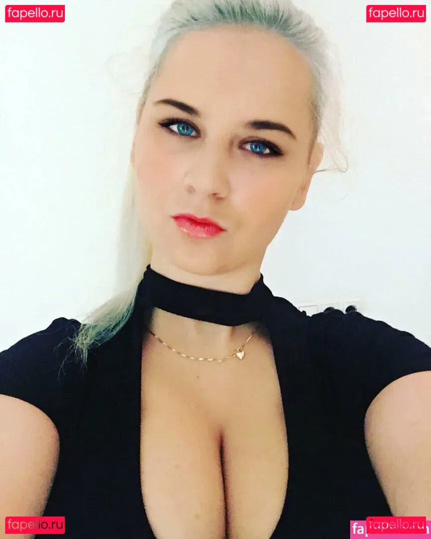 Barbara Szabo Onlyfans Photo Gallery 