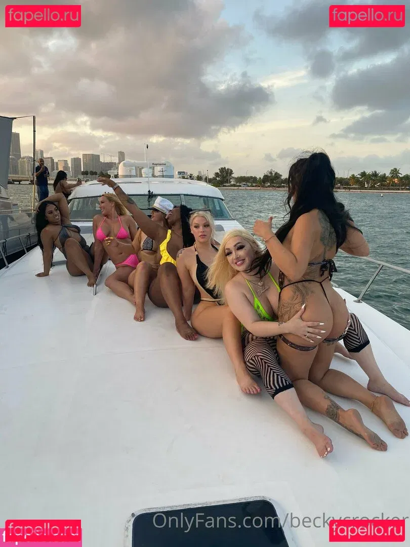 beckycrocker Onlyfans Photo Gallery 