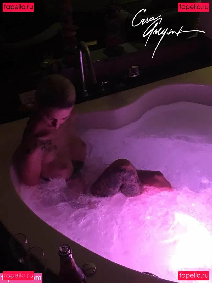 CaraGrey.ink Onlyfans Photo Gallery 