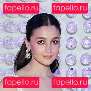 Alia Bhatt Onlyfans Photo Gallery 