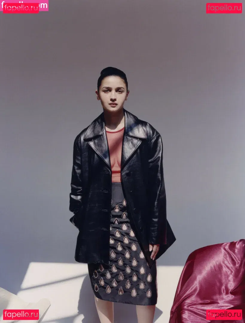 Alia Bhatt Onlyfans Photo Gallery 