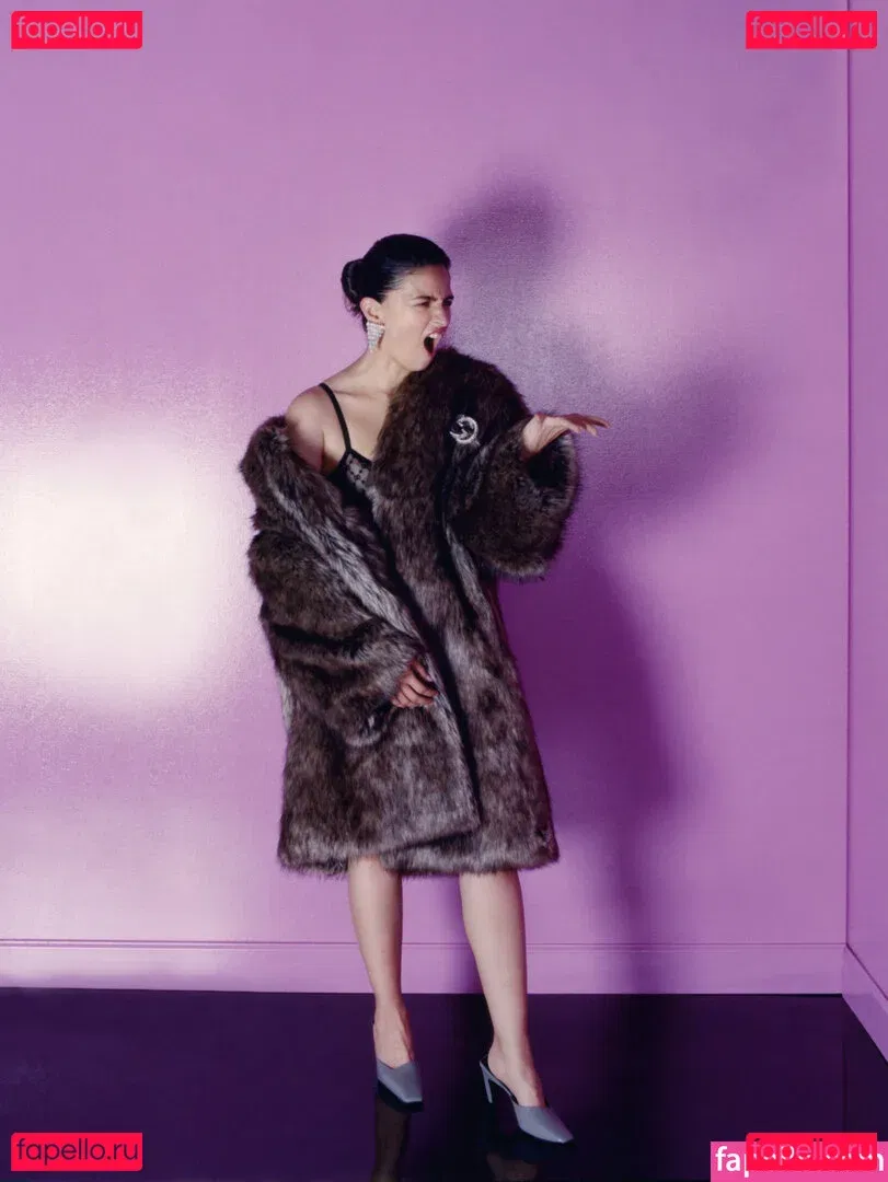 Alia Bhatt Onlyfans Photo Gallery 