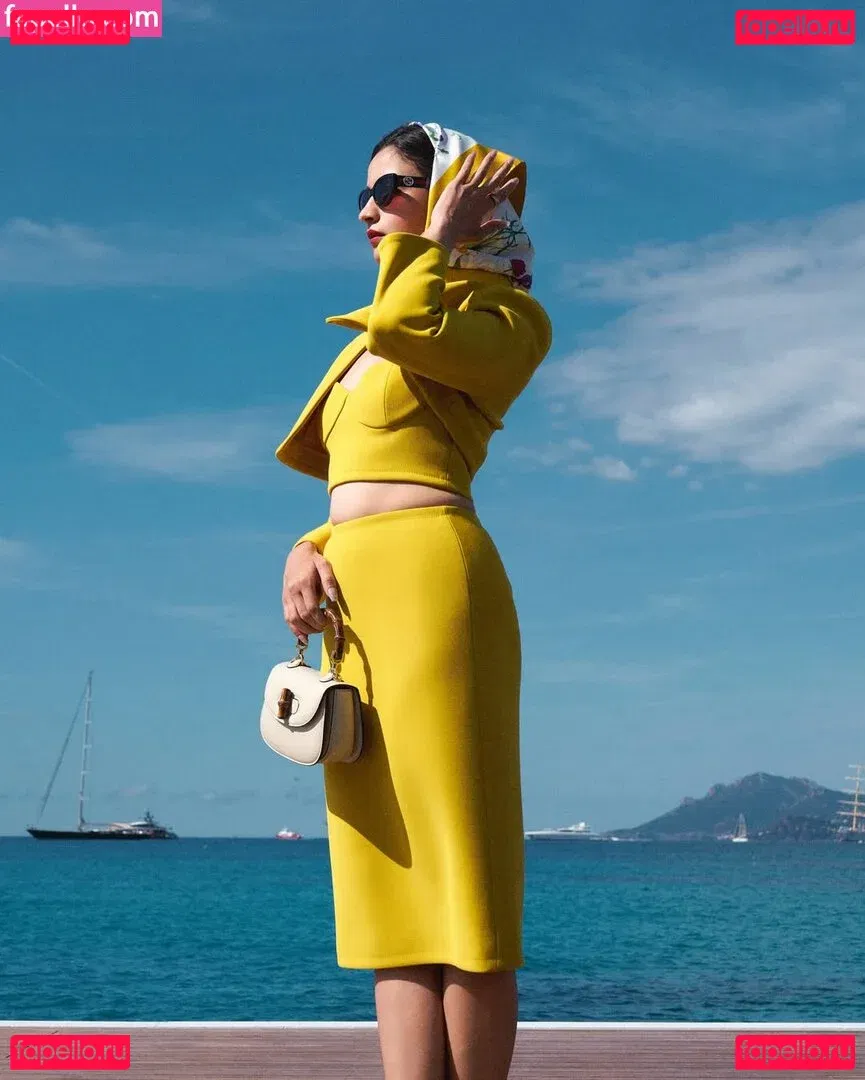 Alia Bhatt Onlyfans Photo Gallery 