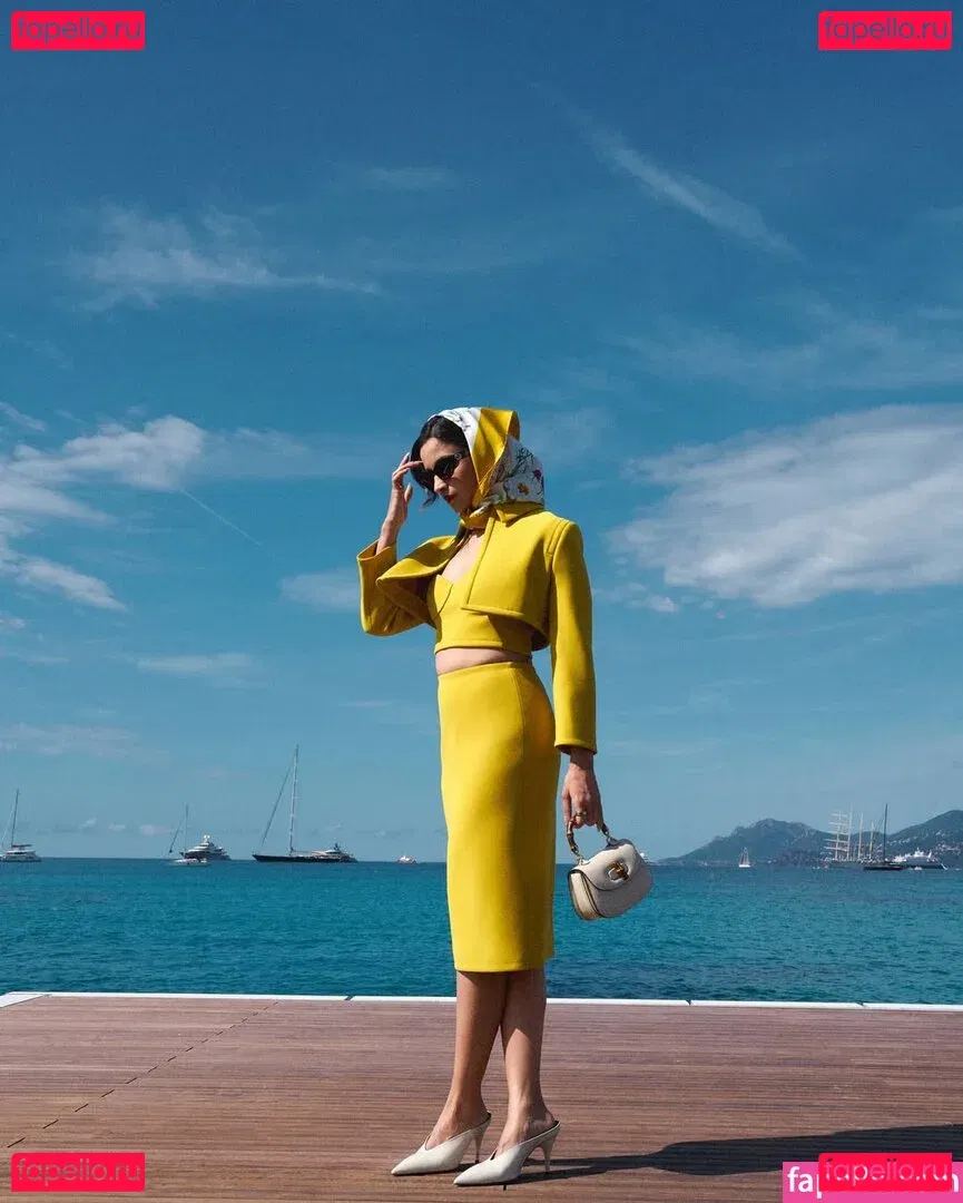 Alia Bhatt Onlyfans Photo Gallery 