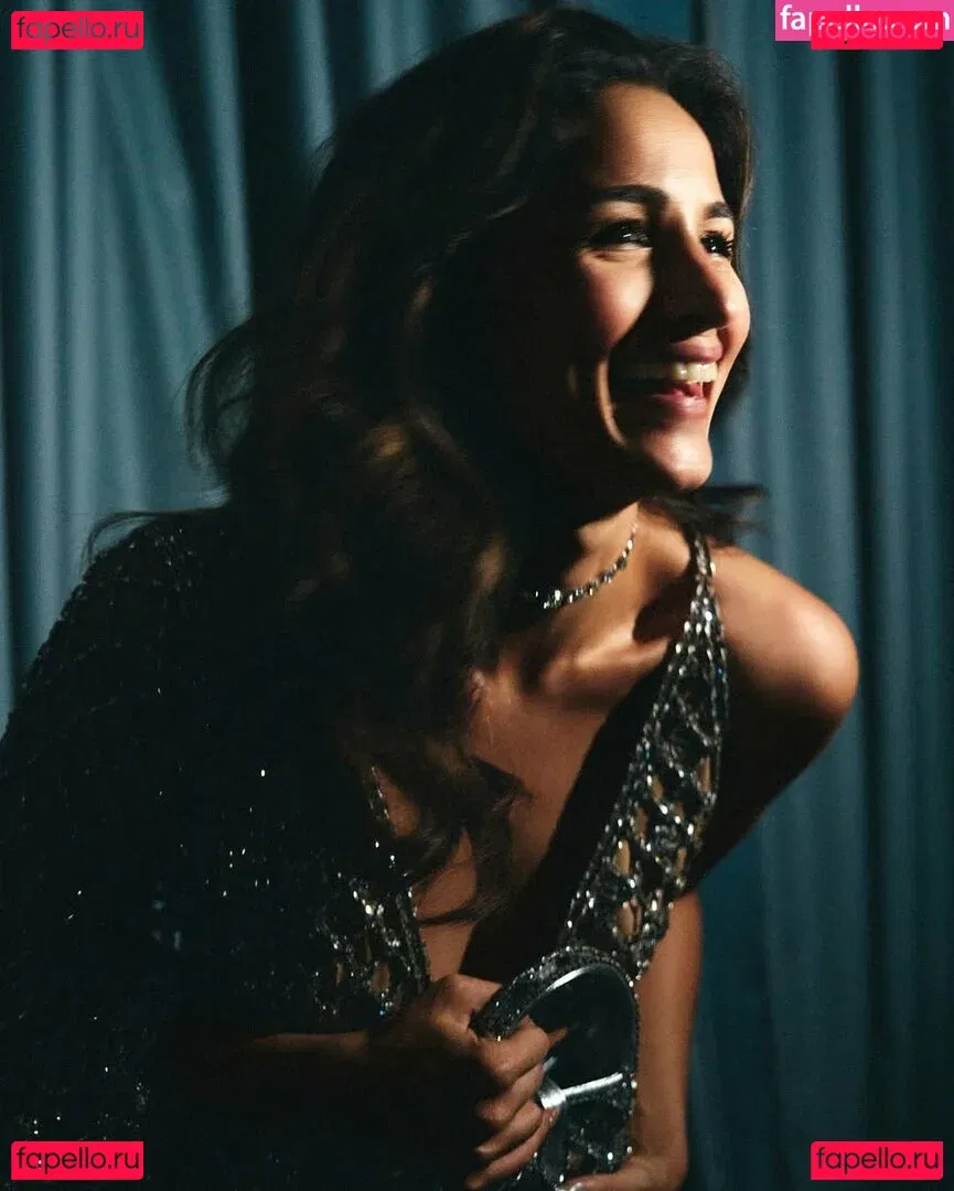 Alia Bhatt Onlyfans Photo Gallery 