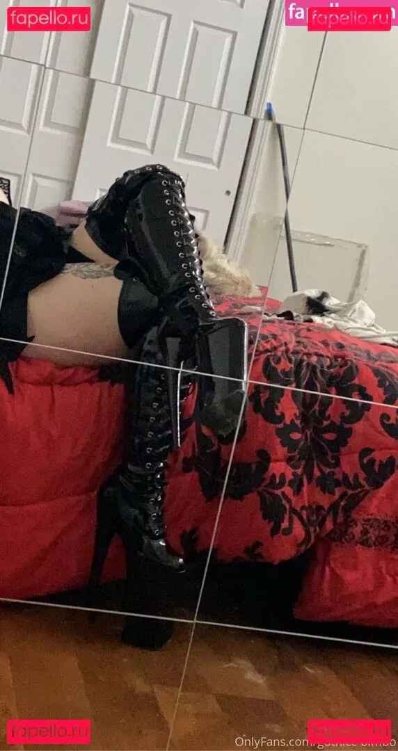 gothicc-bimbo Onlyfans Photo Gallery 