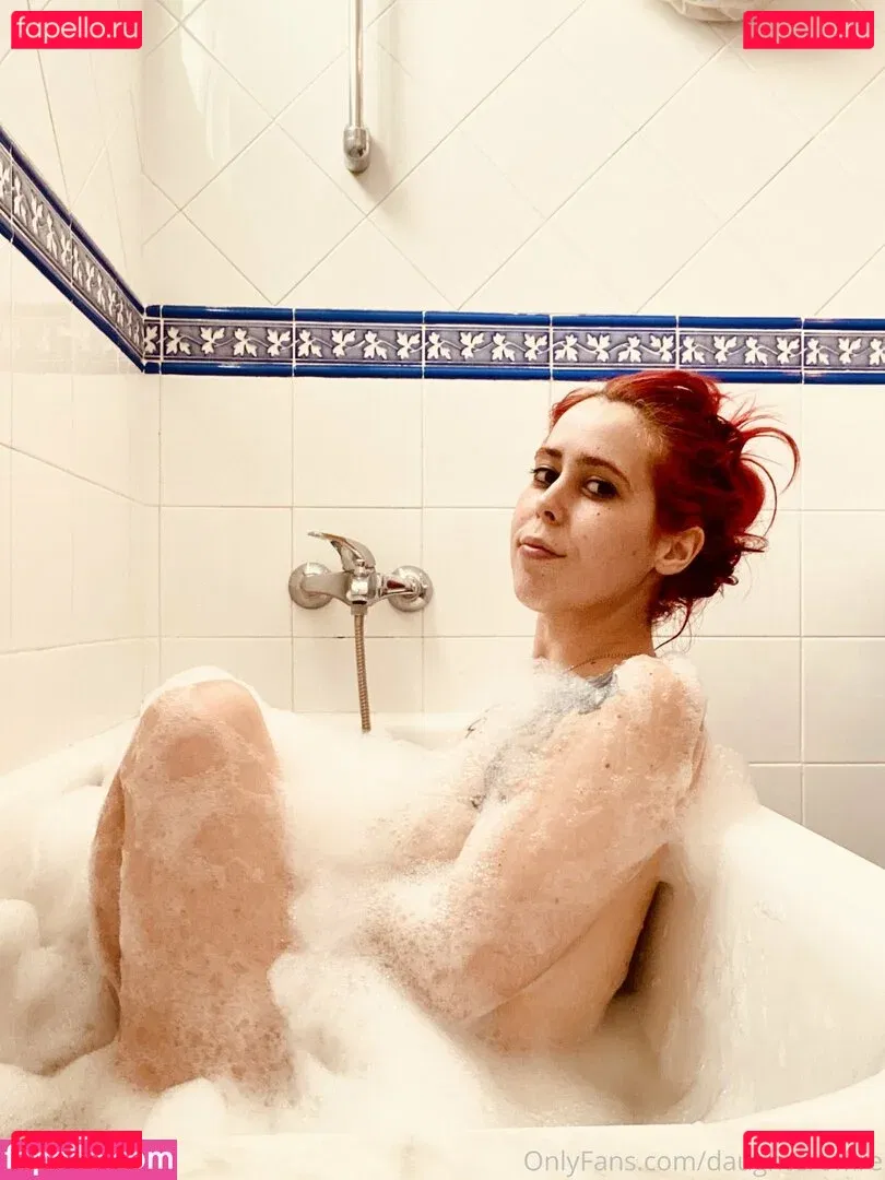 daughteroffire Onlyfans Photo Gallery 