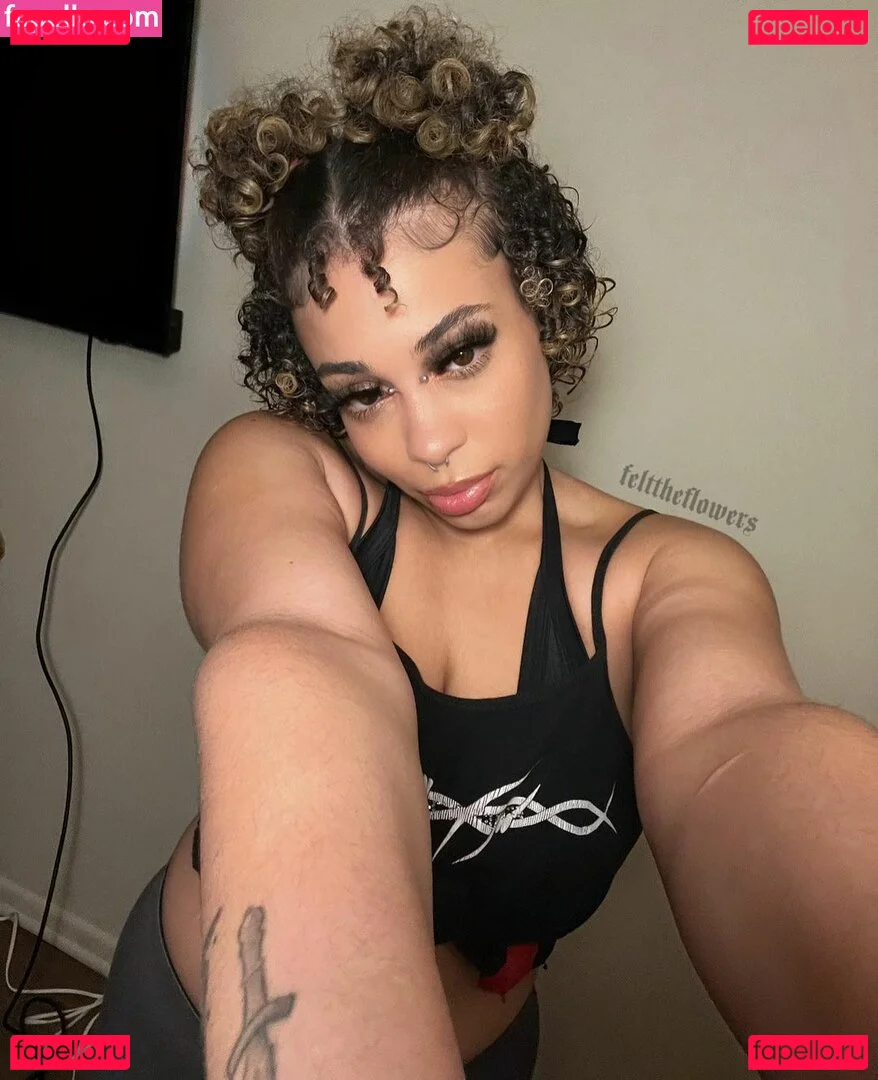 flowers Onlyfans Photo Gallery 