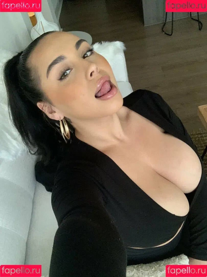 victoriaroseq Onlyfans Photo Gallery 