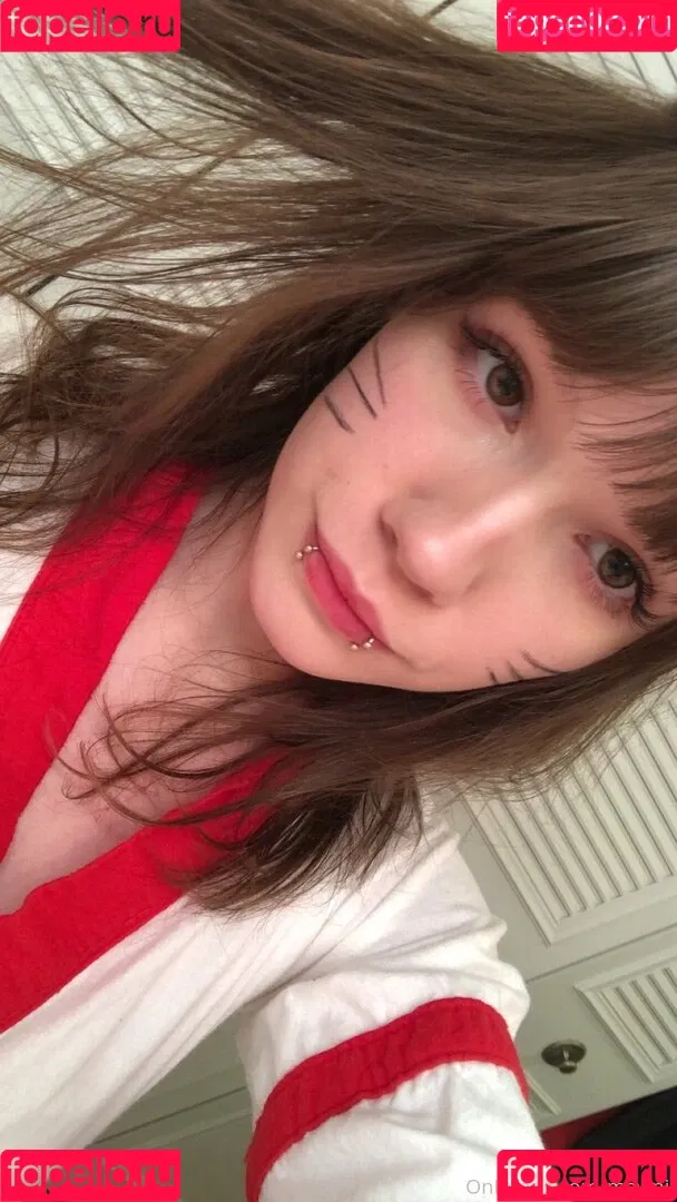 Mewnii Onlyfans Photo Gallery 