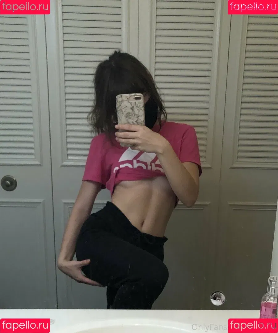 Mewnii Onlyfans Photo Gallery 