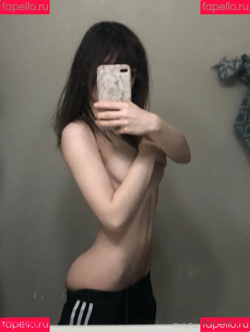 Mewnii Onlyfans Photo Gallery 
