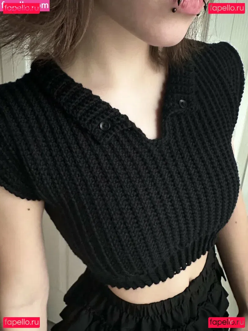 Mewnii Onlyfans Photo Gallery 