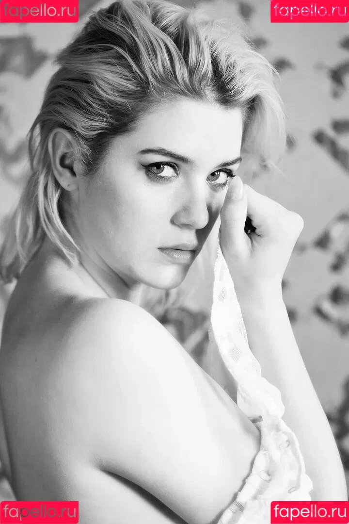 Mckenzie Eckels Onlyfans Photo Gallery 