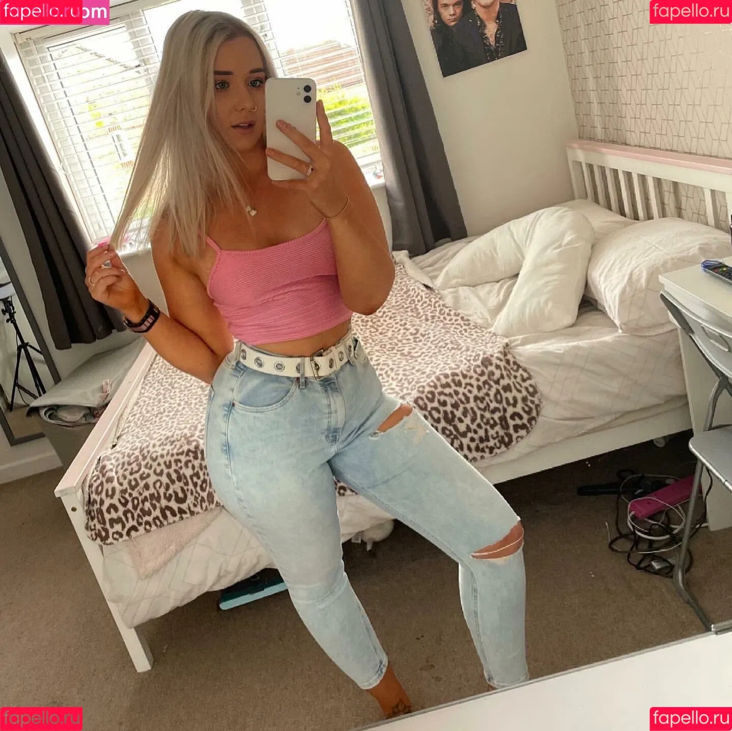 Molly Harding Onlyfans Photo Gallery 