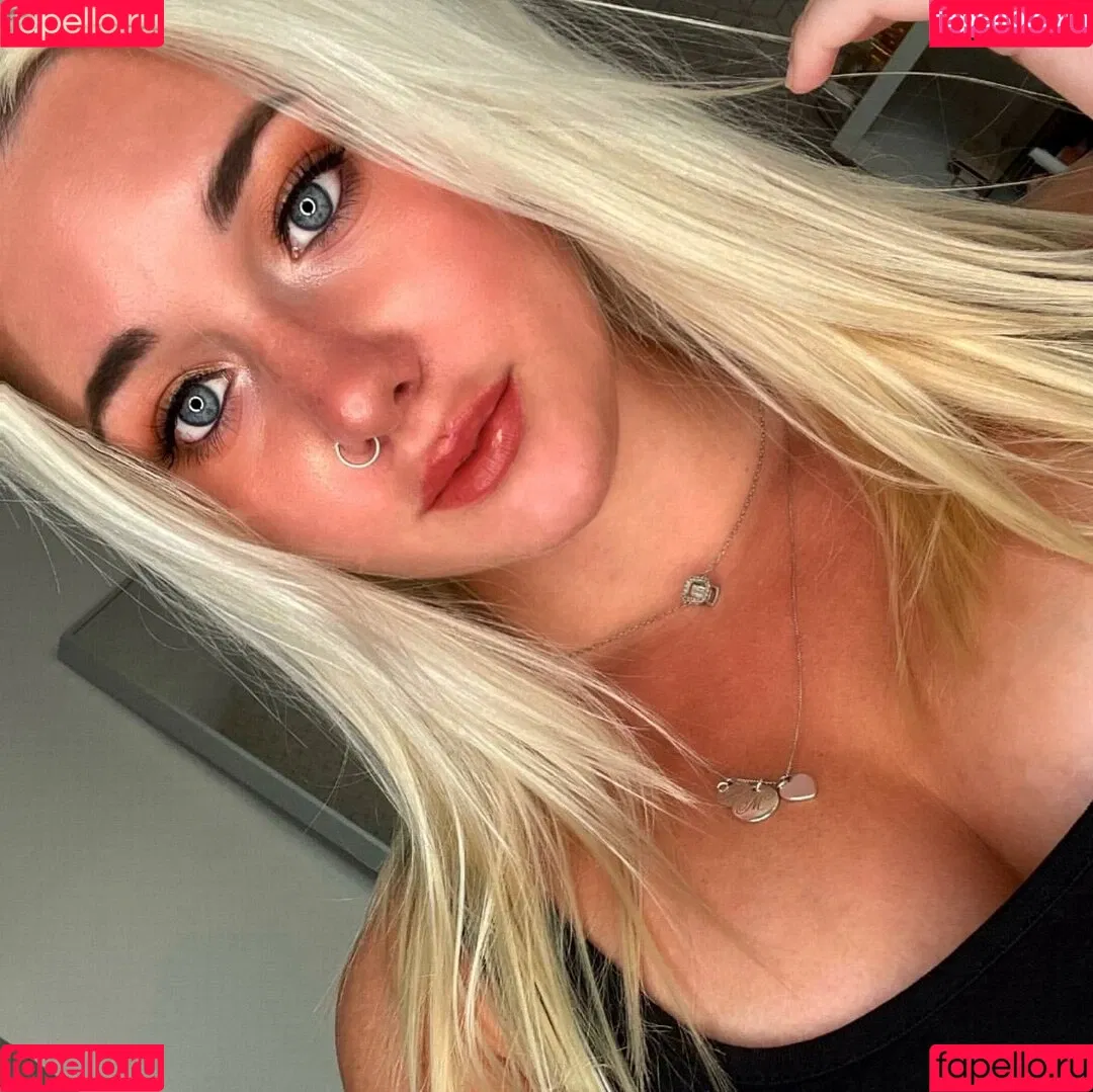 Molly Harding Onlyfans Photo Gallery 