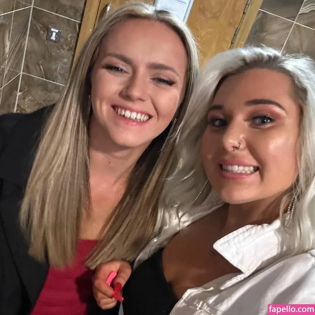 Molly Harding Onlyfans Photo Gallery 